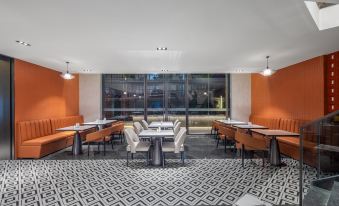 LiangZhi Huipin Hotel (Haikou Xiuying Exhibition Center)