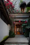Jinghaoju Lakeside Boutique Bed and Breakfast