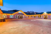 Xueyuanyunju Hotels in Snow Town Scenic Aera