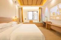 Half Idle Cloud House Homestay (High speed Railway Station Branch) Hotel di Nanhua County