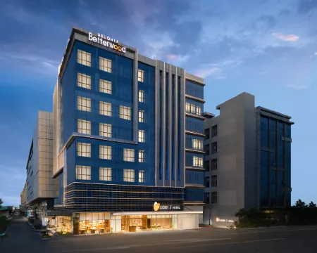 Model J Hotel Jakarta Soekarno - Hatta Airport Hotel di Jakarta