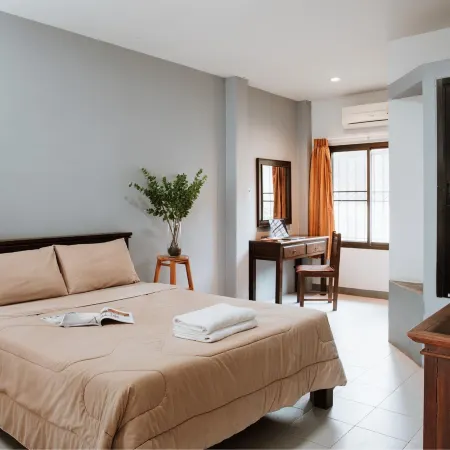 Baan Chiang Bed Lampang