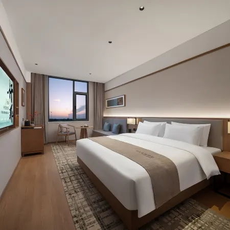 QIANNA HOTEL GLORIOUS (Ruzhou Railway Station)