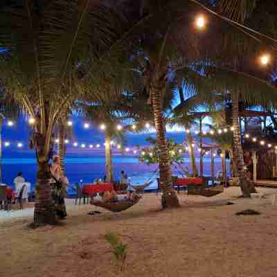 White Villas Resort Hotel Exterior