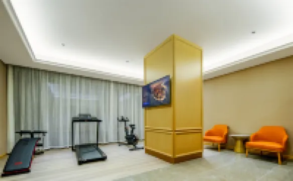 Vienna Hotel (Shishi International Clothing City Branch) Hotels in Shishi