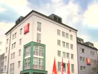 Ibis Regensburg City Hotels near Haidplatz Square