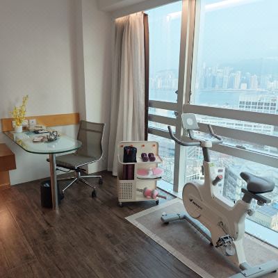 暑期·海景開放式套房| 維港景色 | 皇悅小廚 | 無限流量5G Wi-Fi 香港尖沙咀皇悦酒店優惠