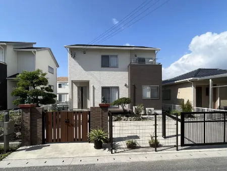 Private villa, 3-minute walk to the beach, 15-minute drive to the airport