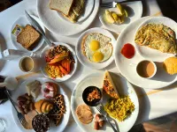 The Solluna Resort Hotels in Almora