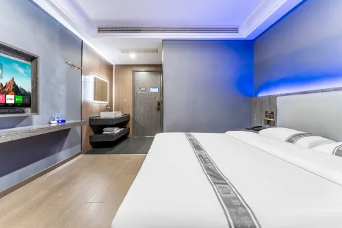 Junyue Hotel (Jinxian Wuyue Plaza) - parkir