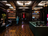 Jinbi Hall Hotel (Nanping Pedestrian Street Jinma Bijifang Branch) Hotels near Kunming Hall