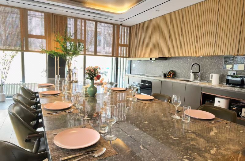 Base-Sanlitun Serviced Apartment photo 3