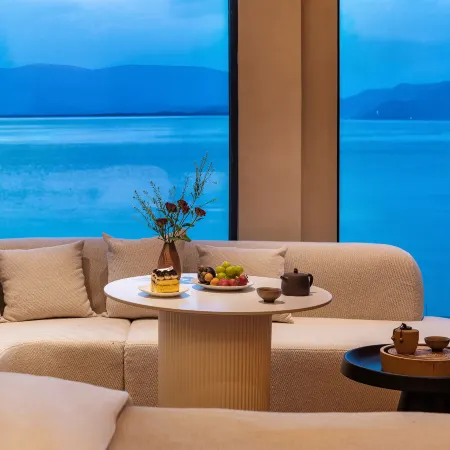 Bojing Seascape Resort Hotel (Dali Erhai Branch)