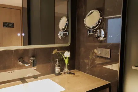 Wenzhou Overseas Chinese Hotel (Store No. 339) Отели рядом с достопримечательностью «Wenzhou-Kean University»