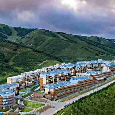 Yunding Prince Ski Apartment Hotel Exterior