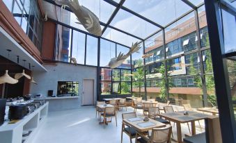 Feronia Hotel (Chengdu Jinniu Zhongtie Chanyeyuan)