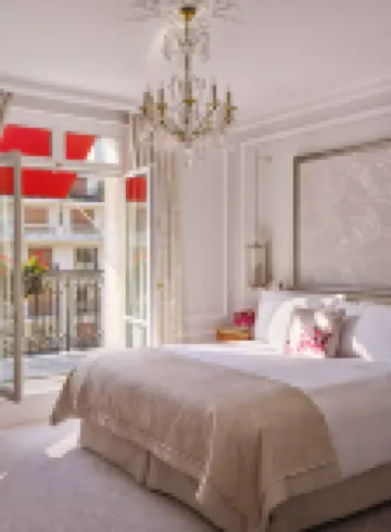 Plaza Athénée Paris & Dior Spa