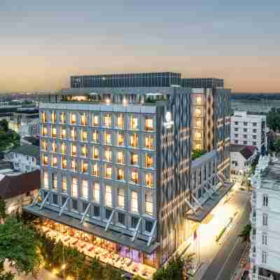 DoubleTree by Hilton Vientiane Hotel Exterior