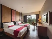 Emersia Hotel & Resort Batusangkar