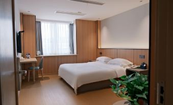 Hangzhou Liyi Four Seasons Hotel (Yintai Department Store)