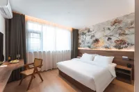 Yiyou homestay (Lijingmen, Shizi Street, Luoyi Ancient City)