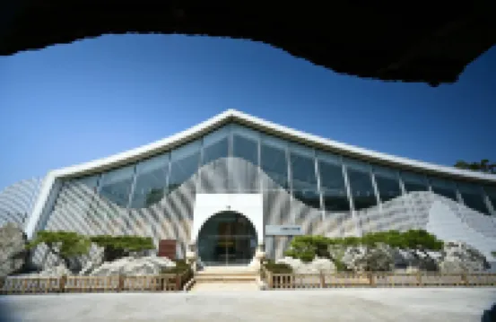 Zui Dongfeng Art Lodge