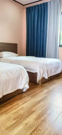 Happy Hotel Отели рядом с достопримечательностью «Будда-парк»