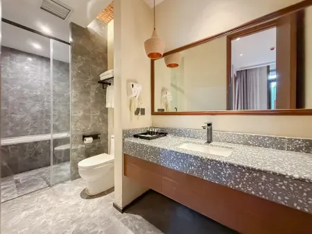 Longhu Inn Отели в г. Хэцзиян