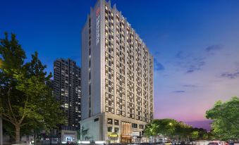 QIANNA HOTEL FINE (Xi'an Baichengmen Subway Station Fengcheng Four Road Store)