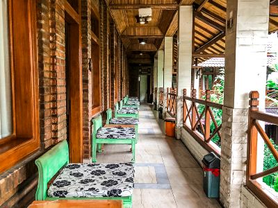 共有エリア ウィスマ アリーズ ホテル ジョグジャカルタの写真