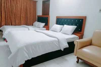 HOTEL GOLDEN BIRD Hotel di 