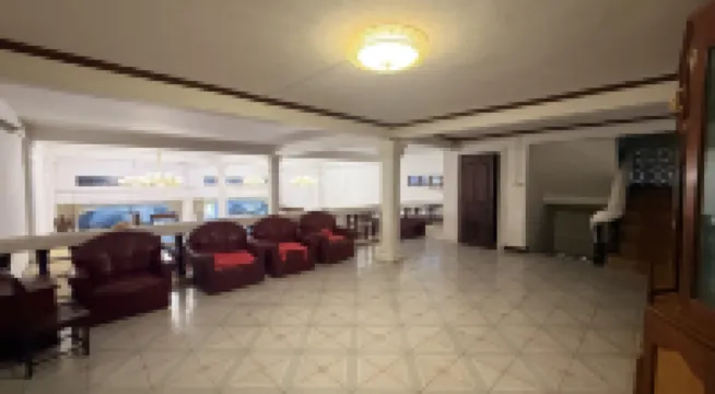 友邦國際酒店（華人店，帶電動車出行，可自助洗衣）