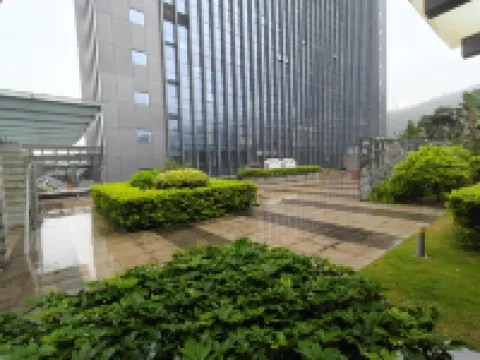 櫟豐飯店（高欄港大廈店） 靈龜石附近的飯店