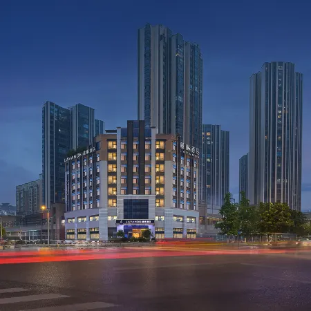 Lavande Hotel (Chongzhou Wanda Plaza)