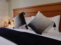Hiraya Doors Hotels near Panglao Beach