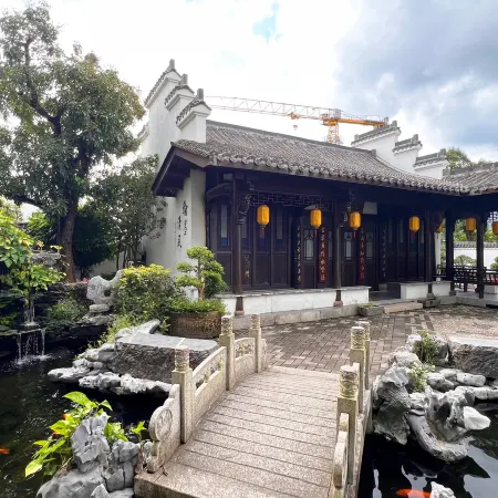 Yingde Caiyujiaren Chinese Inn (Zhenyang Gorge)