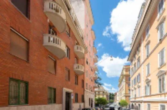 Colosseum Holidays - Marco Aurelio