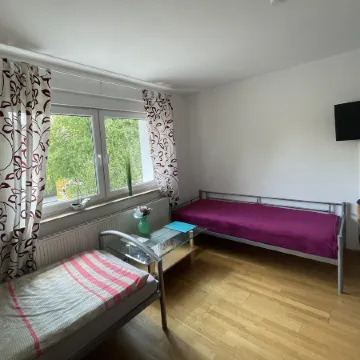 Sundeck – upper floor apartment for up to 6 people