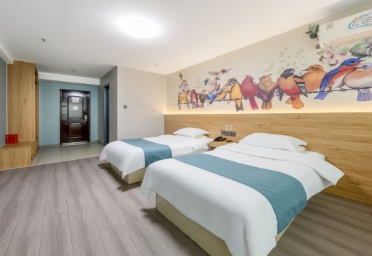 이더야위에 호텔 전경