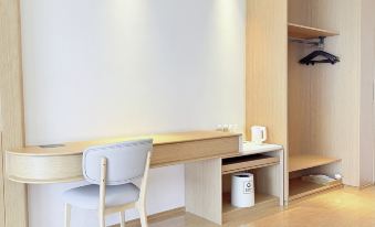 JI Hotel (Xi'an West Avenue Sunshine World)