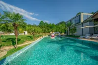 Half acre Terraced Fields · Terra Wilderness Starry Sky Pool · Vacation Designer Meisu - สระว่ายน้ำแบบอินฟินิตี้