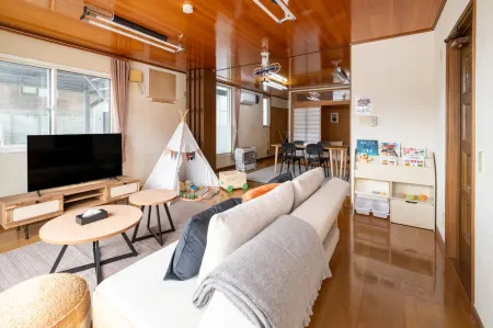 Nakamachi House Отели рядом с достопримечательностью «Seven Stars Tree»