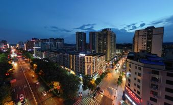 Manzhou Hotel (Pingjiang Bus Station Outlet)