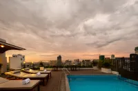 Bassac Signature Hotel & Residence Các khách sạn ở Chamkar Morn