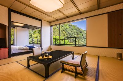 【禁煙】スーペリア和洋室1セミダブルベッド 内風呂あり(ガーデンビュー) 湯快リゾート 三朝温泉 斉木別館〈会席タイプ〉の写真