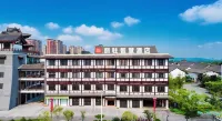 Li Zhu Smart Hotel (Huaibei Sui-Tang Canal Ancient Town Branch)