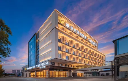 Vienna Hotel(Suzhou Changshu City Center Zhaoshang West Road Branch))