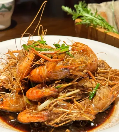 Hefang hotel(Hangzhou West Lake lakeside store) Отели рядом с достопримечательностью «Quyuanfenghe (Breeze-Rustled Lotus In Quyuan Garden)»