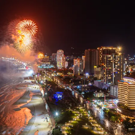 Vias Hotel Vung Tau Отели рядом с достопримечательностью «Пляж Бэк»