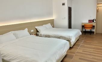 Xingfu Hotel (Dengyun Town)